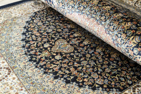 ペルシャ絨毯のような高級感とクオリティが体感できるユーロスタイル 