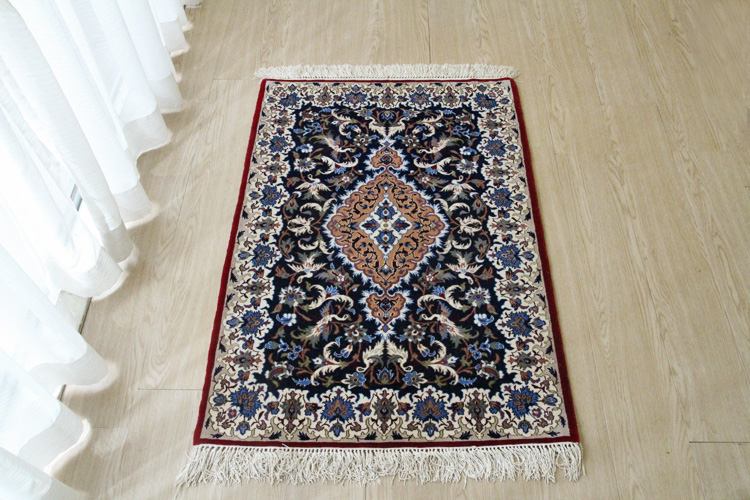ペルシャ絨毯 クム産 シルク手織り 80×112cm ＃18386 | ラグマット 