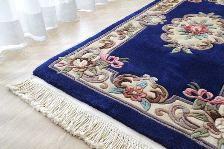 天津緞通  上質のウールを使用した手織り絨毯 ＃315  69×122cm ネイビー