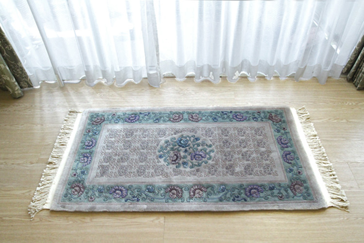 高級手織りウール 天津緞通  150段  69×122cm