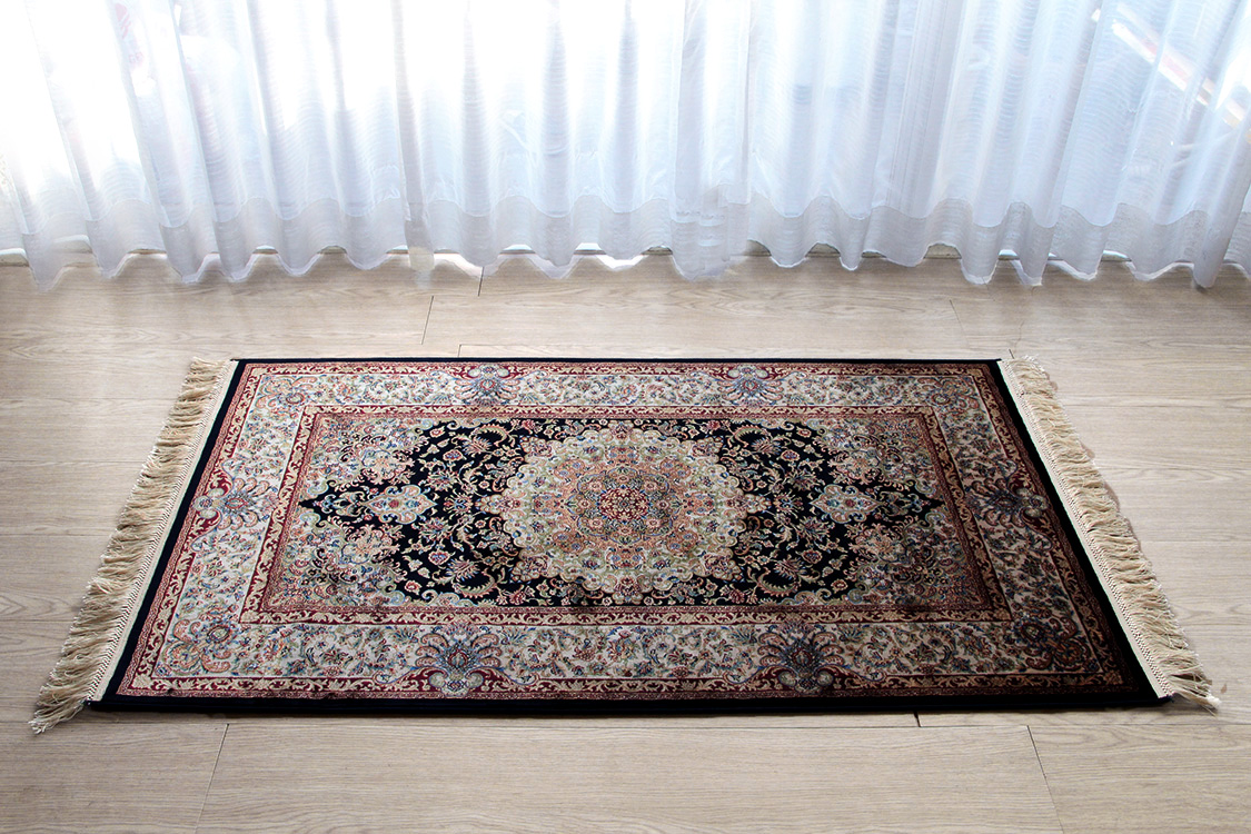 プレミアムアート 機械織りペルシャ絨毯 モダールシルク玄関マット Premium Line SMD-02005 ネイビー